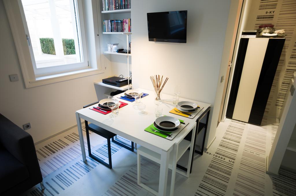 Stylish Mini In The Heart Of Milano Apartment Стая снимка