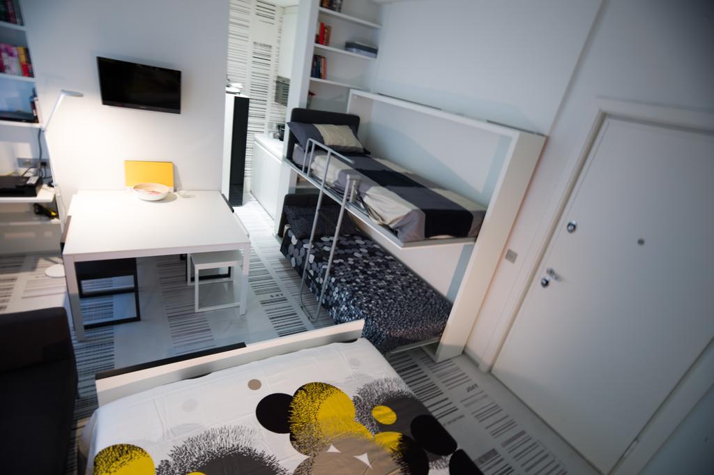 Stylish Mini In The Heart Of Milano Apartment Стая снимка